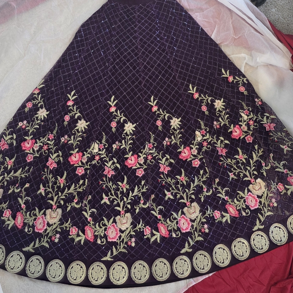 Purple Embroidered Lehenga Choli 4 Piece- Bridal/Festive/ Formal - Indian & Paki - Picture 4 of 11